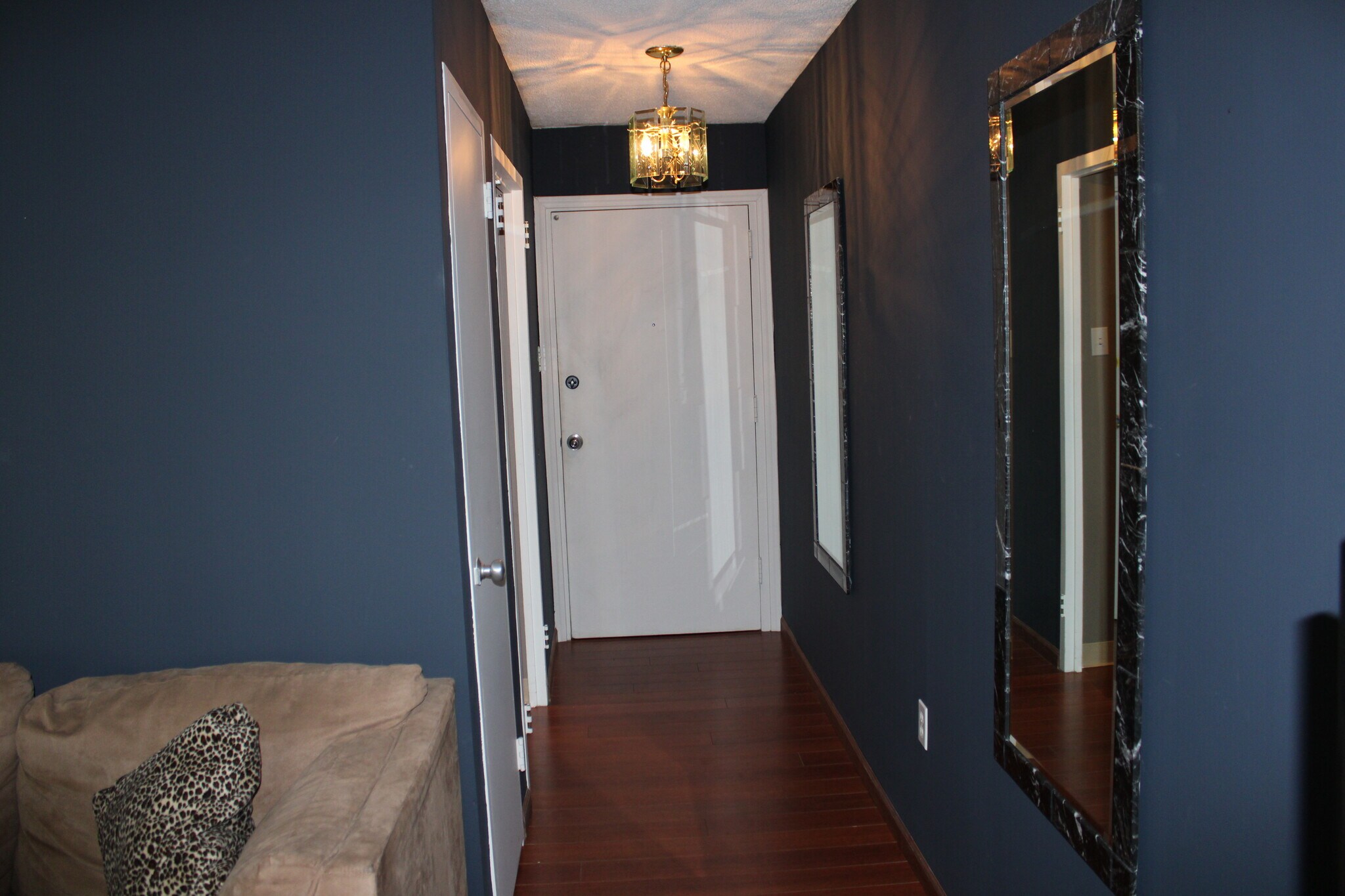 Building Photo - 1100 Erie Ave