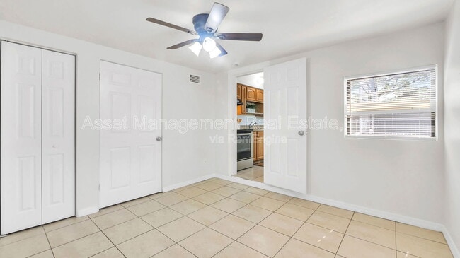 Building Photo - 1711 45th St S