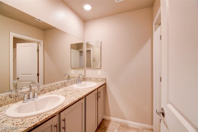 Building Photo - 479 Via Renata