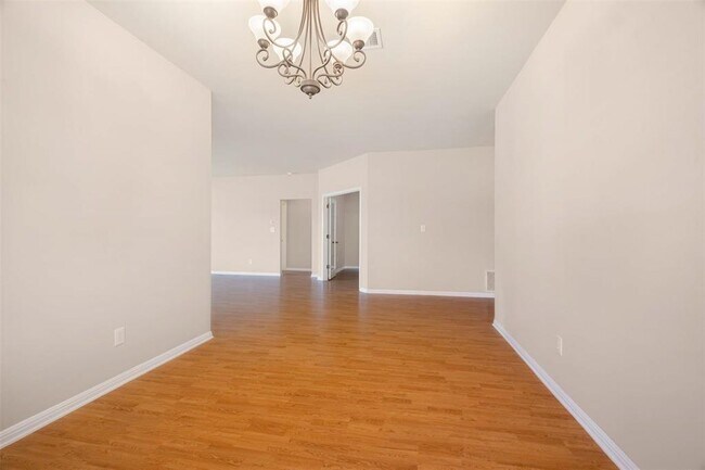 Building Photo - 9400 Morgan Creek Dr