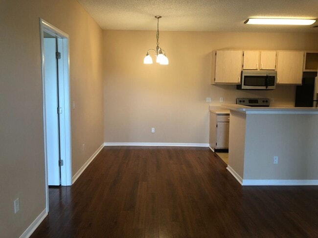 Building Photo - 717 Secret Harbor Ln