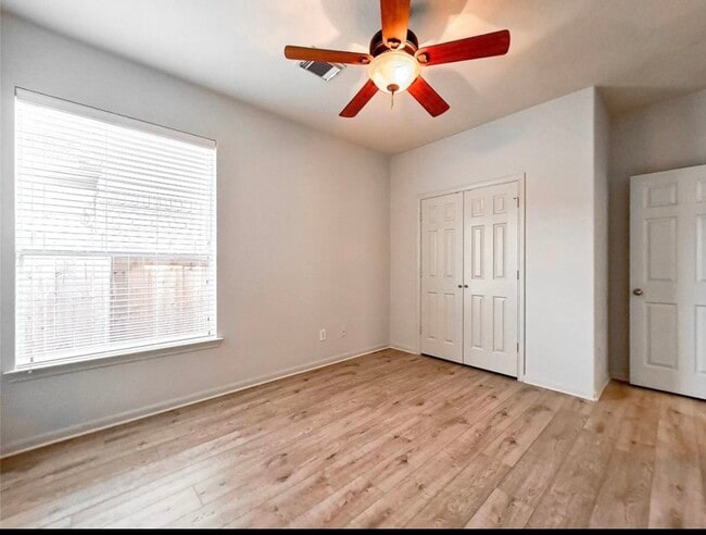 Building Photo - 6422 Richland Hills Dr