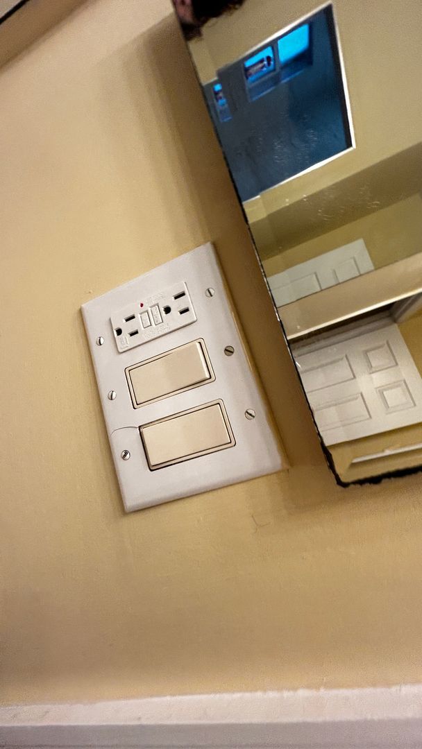 Building Photo - Charming Single-Family Home for Rent in Lehigh Acres