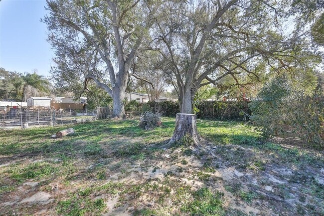 Building Photo - 11507 Valencia Dr