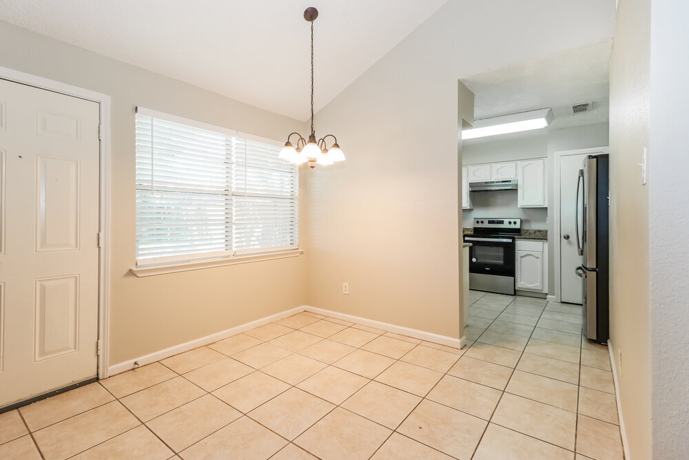 Building Photo - 11711 Spruce Mountain Dr