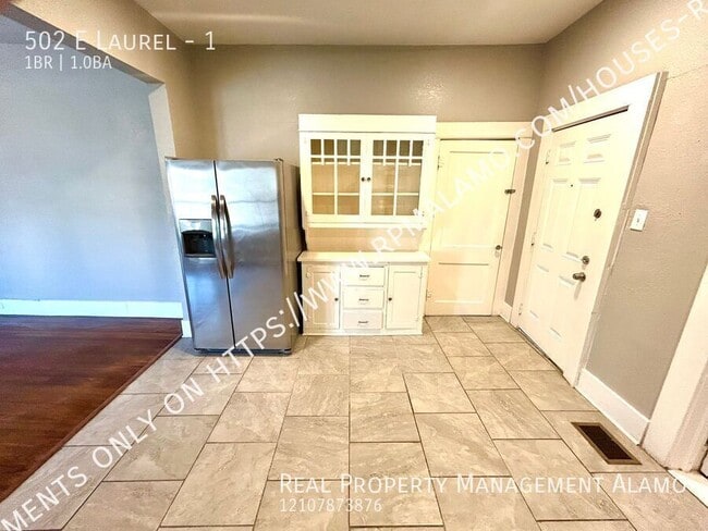 Building Photo - 502 E Laurel-1