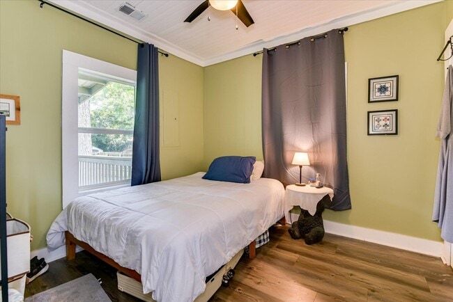 Building Photo - 116 Edgefield Ave NW