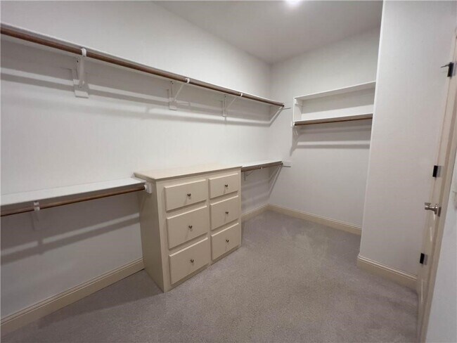 Building Photo - 4608 W Quelinda Dr