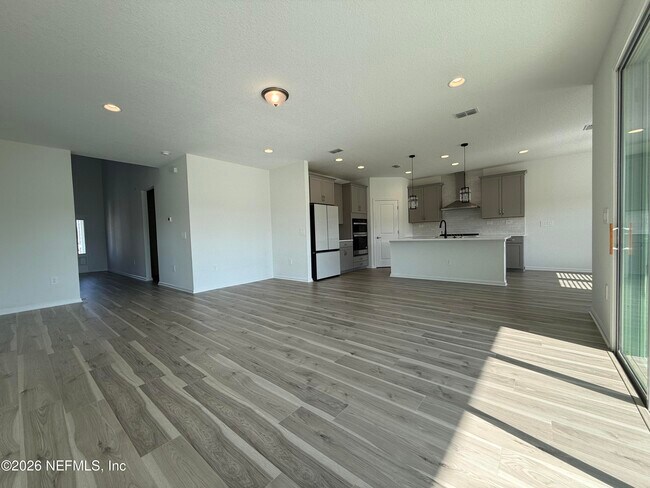 Building Photo - 104 CHARMER