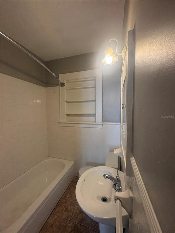 Building Photo - 1285 S Lightsey Ave