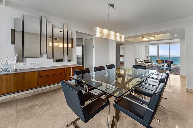 Building Photo - 19333 Collins Ave