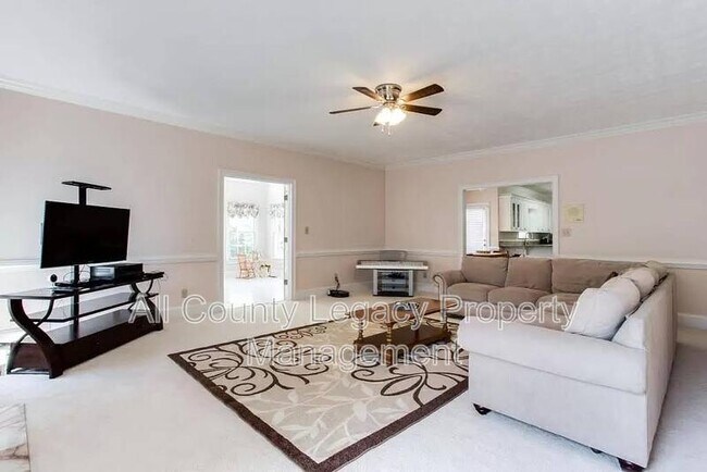 Building Photo - 2541 Berwick Walk