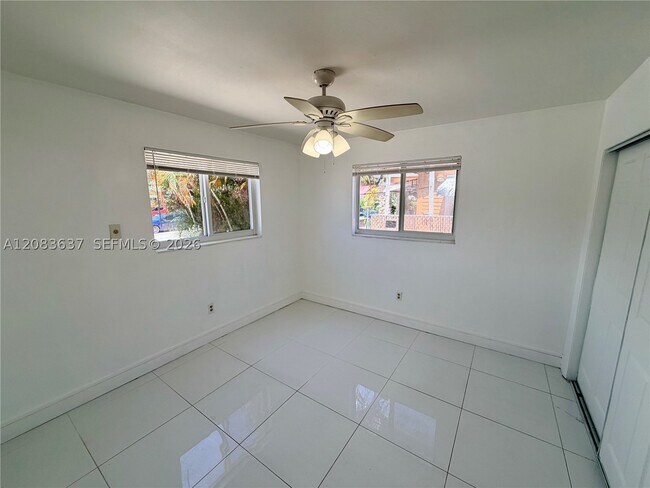 Building Photo - 1057 SW 7th St