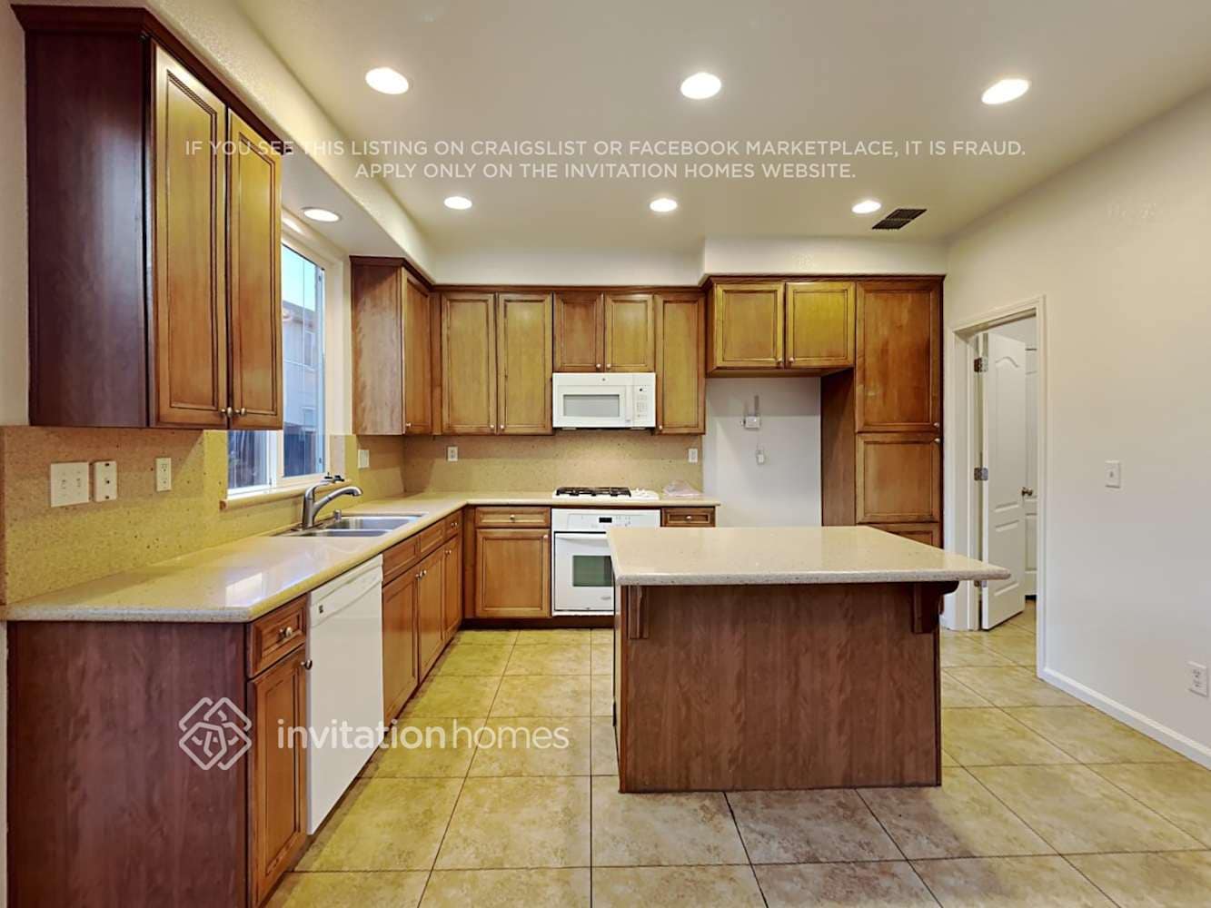 Building Photo - 18 Outer Banks Pl