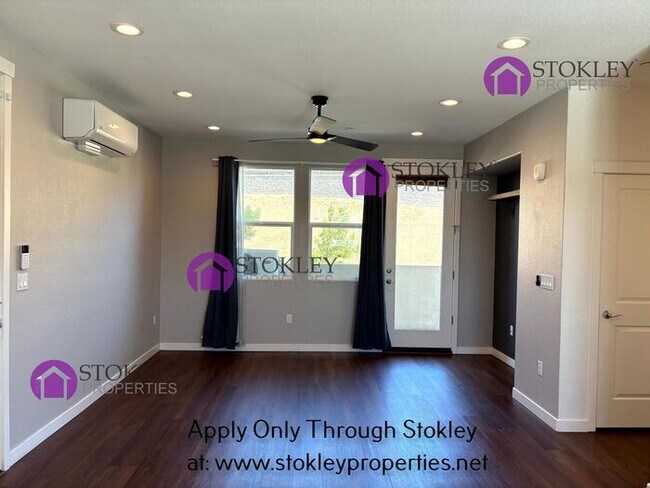 Building Photo - 2700 Wildflower Sta Pl