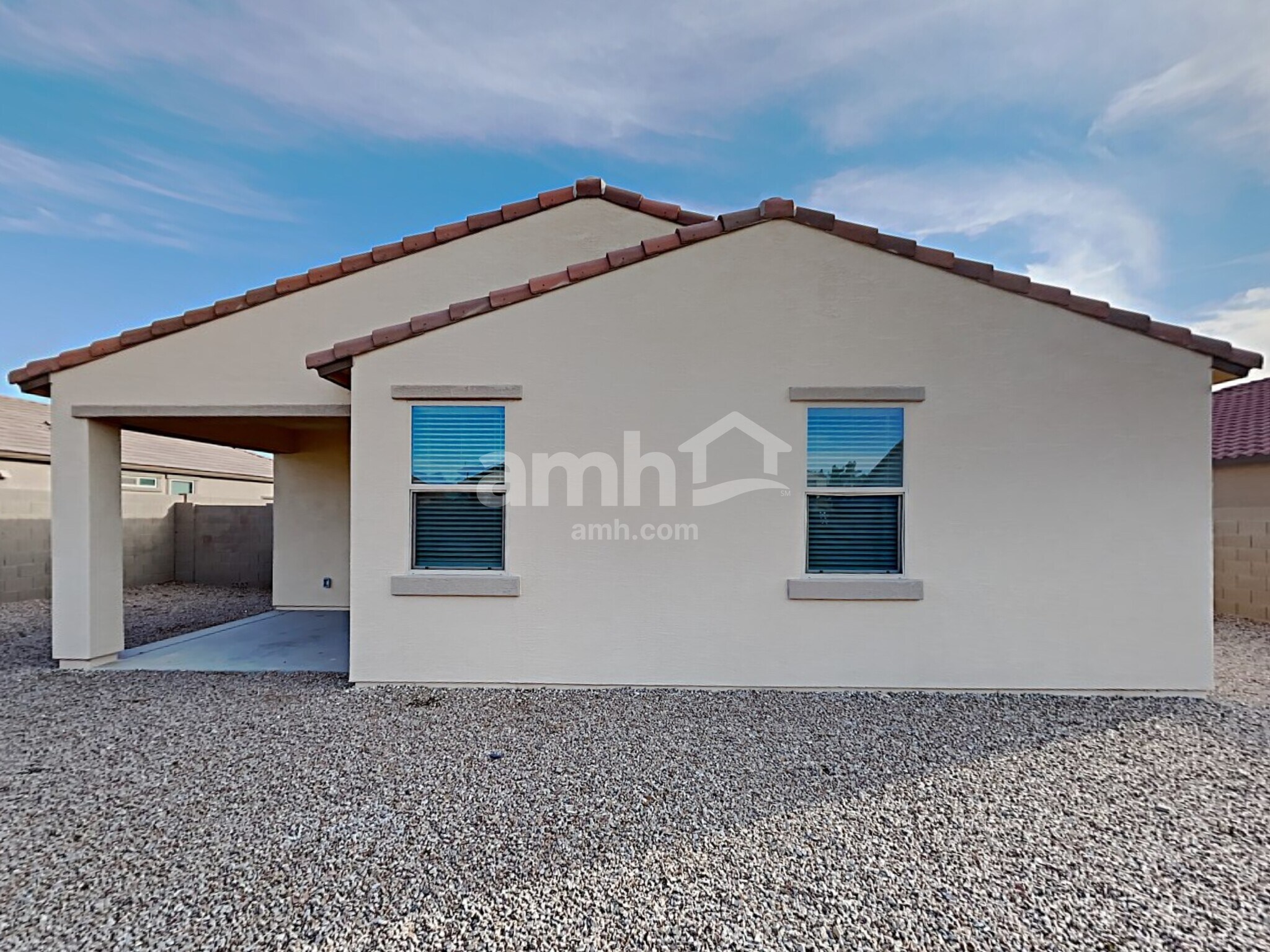 Building Photo - 1688 E Primavera Way