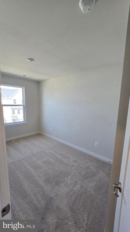 Building Photo - 66 Trotting Rd