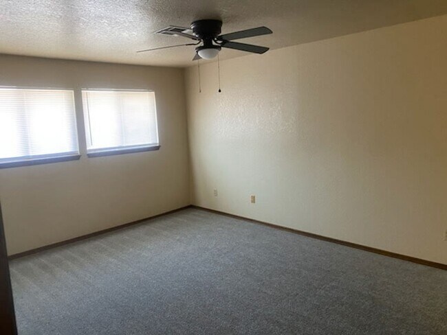 Building Photo - 10207 Shadowridge Dr