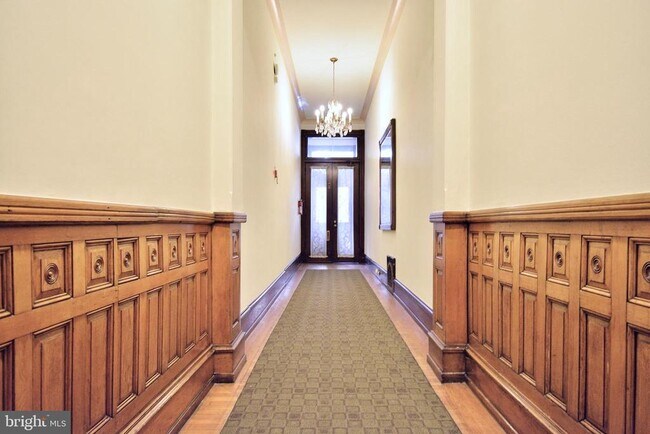 Building Photo - 2126 Spruce St