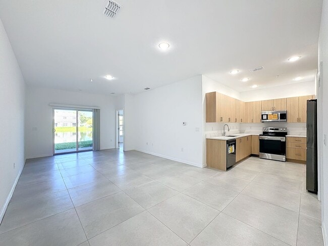 Building Photo - 1711 Barton Towne Cir