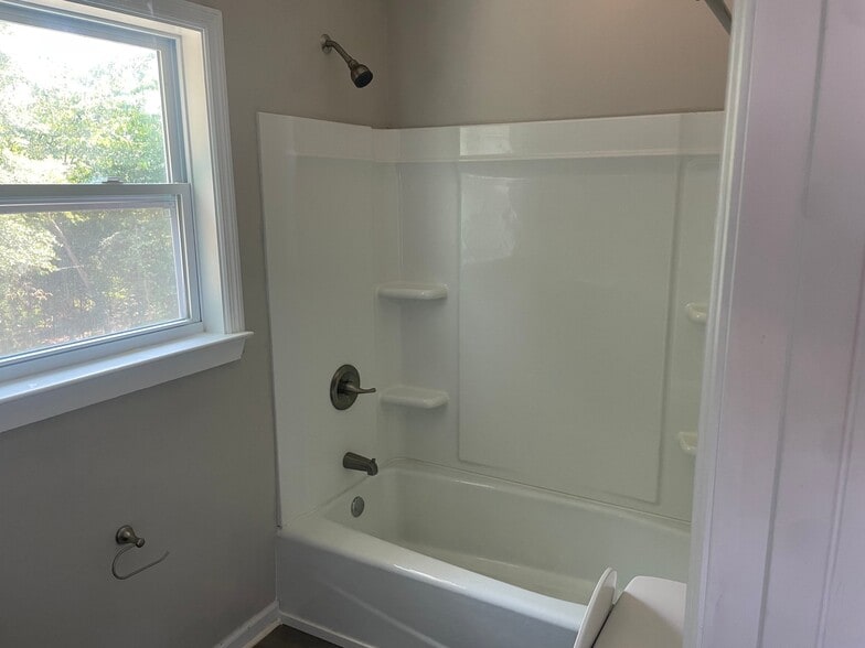 Building Photo - 982 GA-56