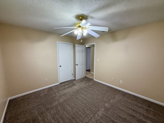 Building Photo - Completely Updated Brick Home with New Kitchen Appliances, Bathrooms, Flooring & Paint!