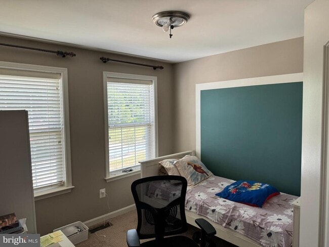 Building Photo - 2707 Sunnyside Ln