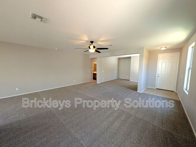 Building Photo - 10419 N 52nd Dr