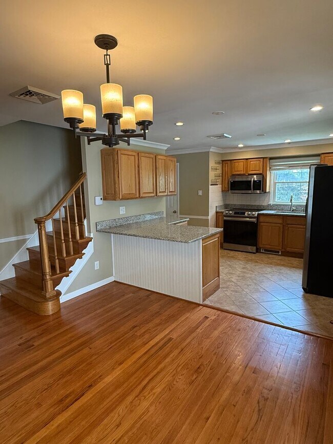 Building Photo - 3 Bd/1.5 Bath Twin Home in Perkasie Boro