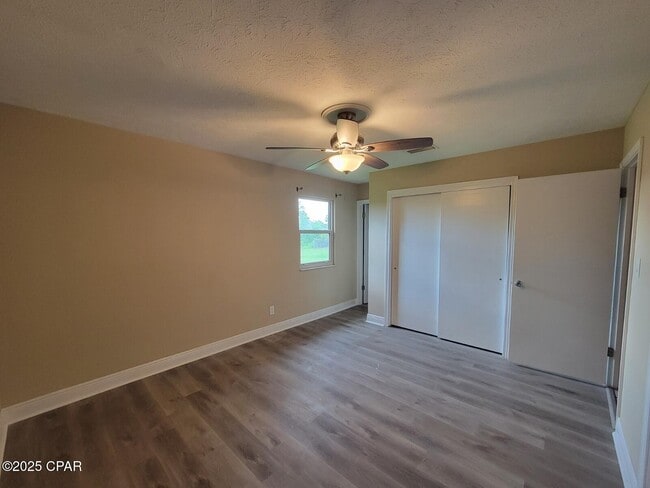 Building Photo - 3136 Lawton Ct