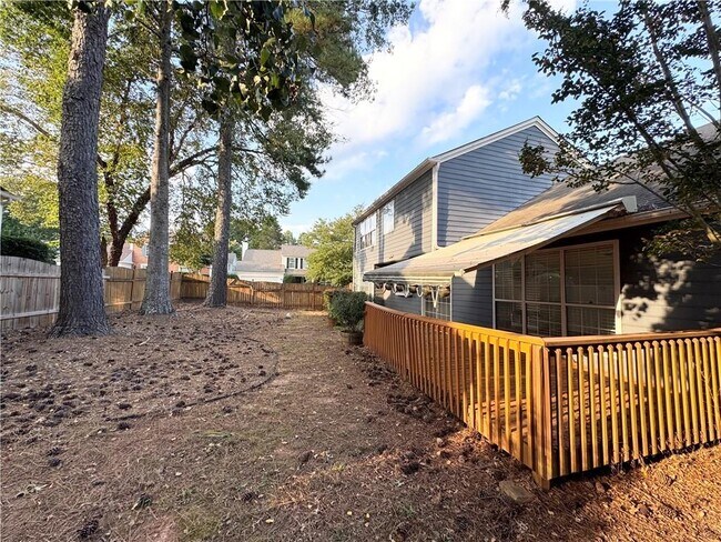 Building Photo - 11865 Carriage Park Ln