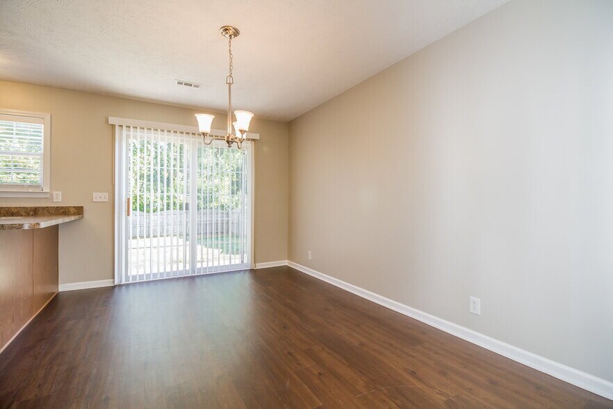 Building Photo - 730 General Barksdale Dr