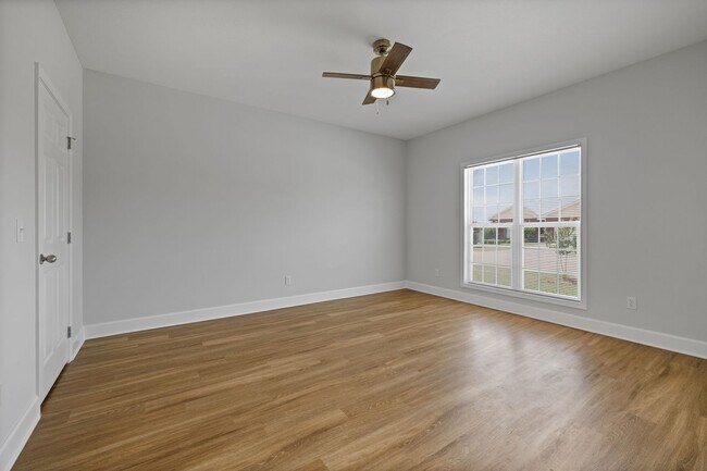 Building Photo - 170 Wingate Ave