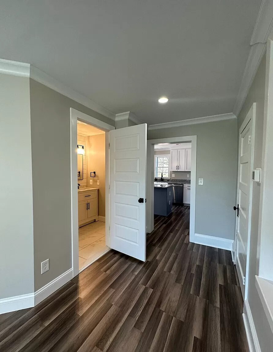 Building Photo - 3428 Littlestown Pike