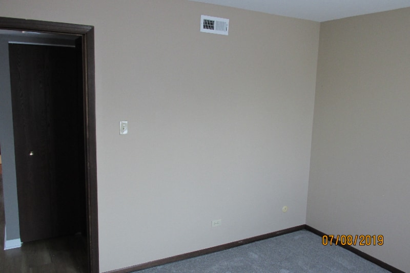 Building Photo - 14785 Lake View Dr