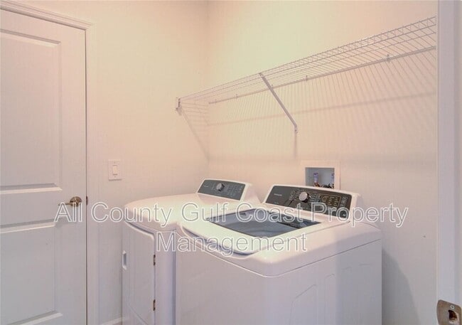 Building Photo - 5315 White Sand Cv