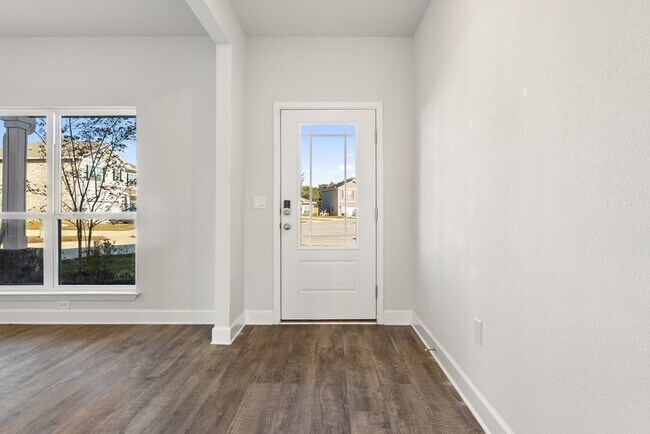 Building Photo - 3000 Rachel Pl