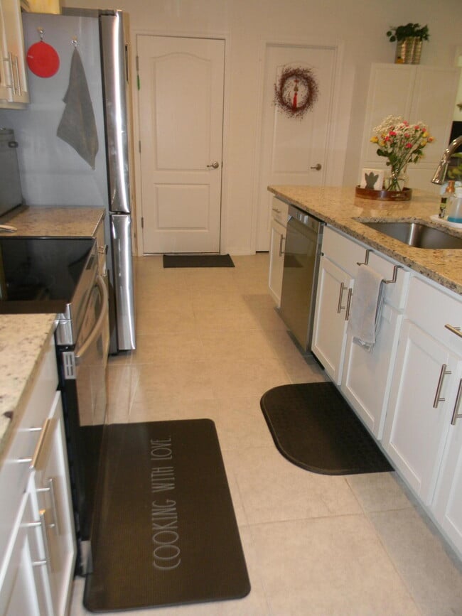 Building Photo - 1588 Ranger Rd SE