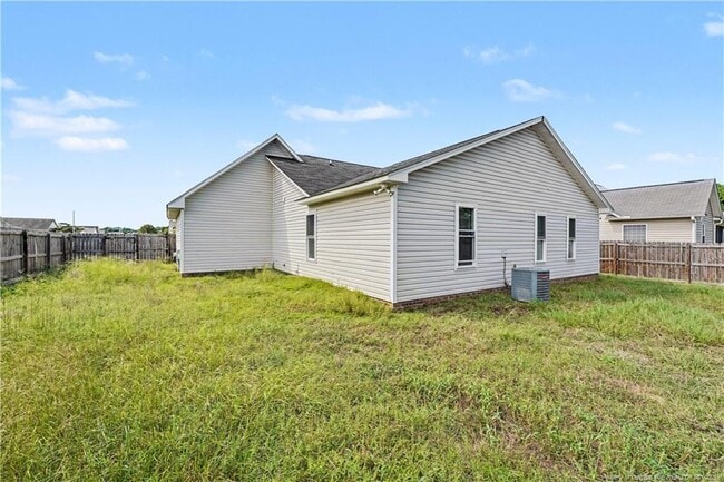 Building Photo - 2117 Feathercombe Court