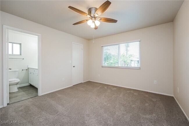 Building Photo - 4740 Escalante Dr
