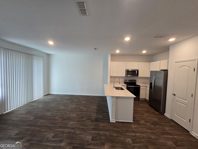 Building Photo - 118 Deep Bay Cir