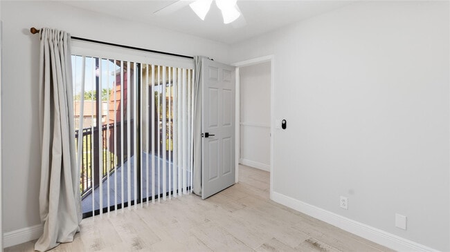 Building Photo - 23048 Oxford Pl