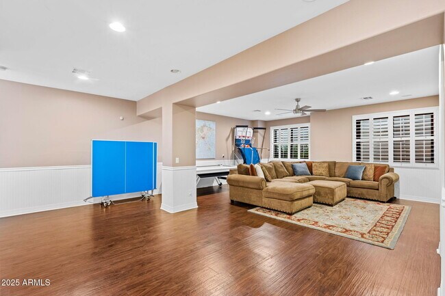 Building Photo - 3452 E Ivyglen Cir
