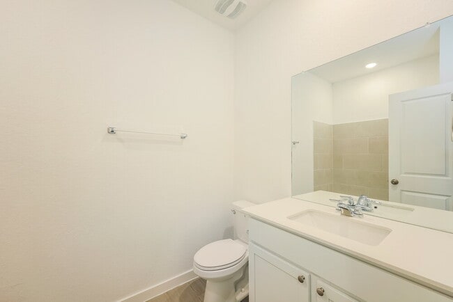 Building Photo - 526 Kayden Ct