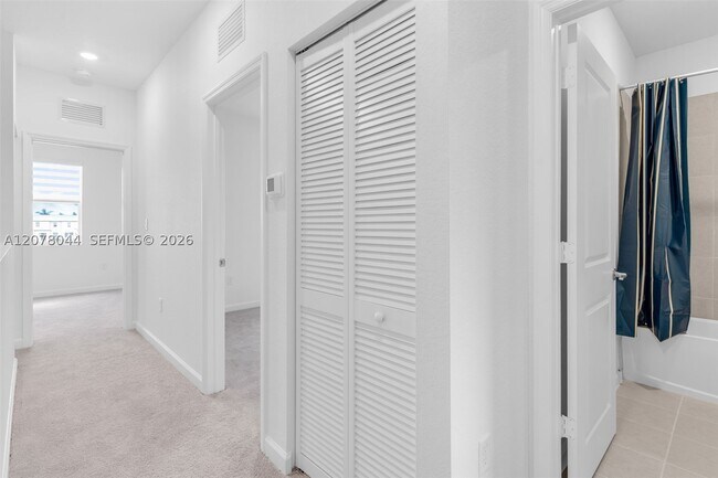 Building Photo - 27634 SW 156th Ave