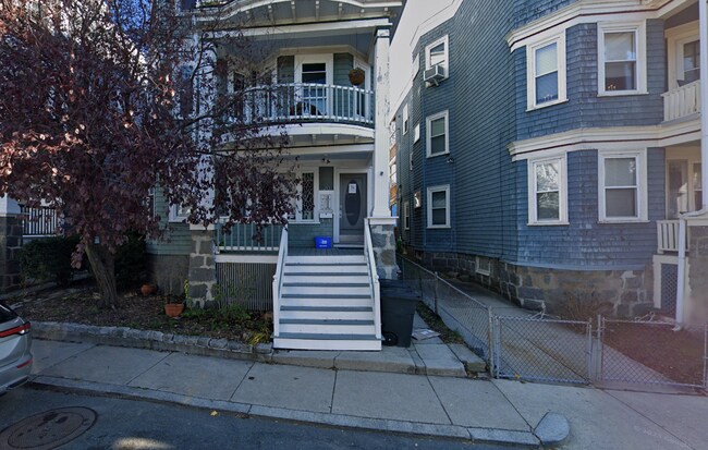 Building Photo - 20 Dawes St