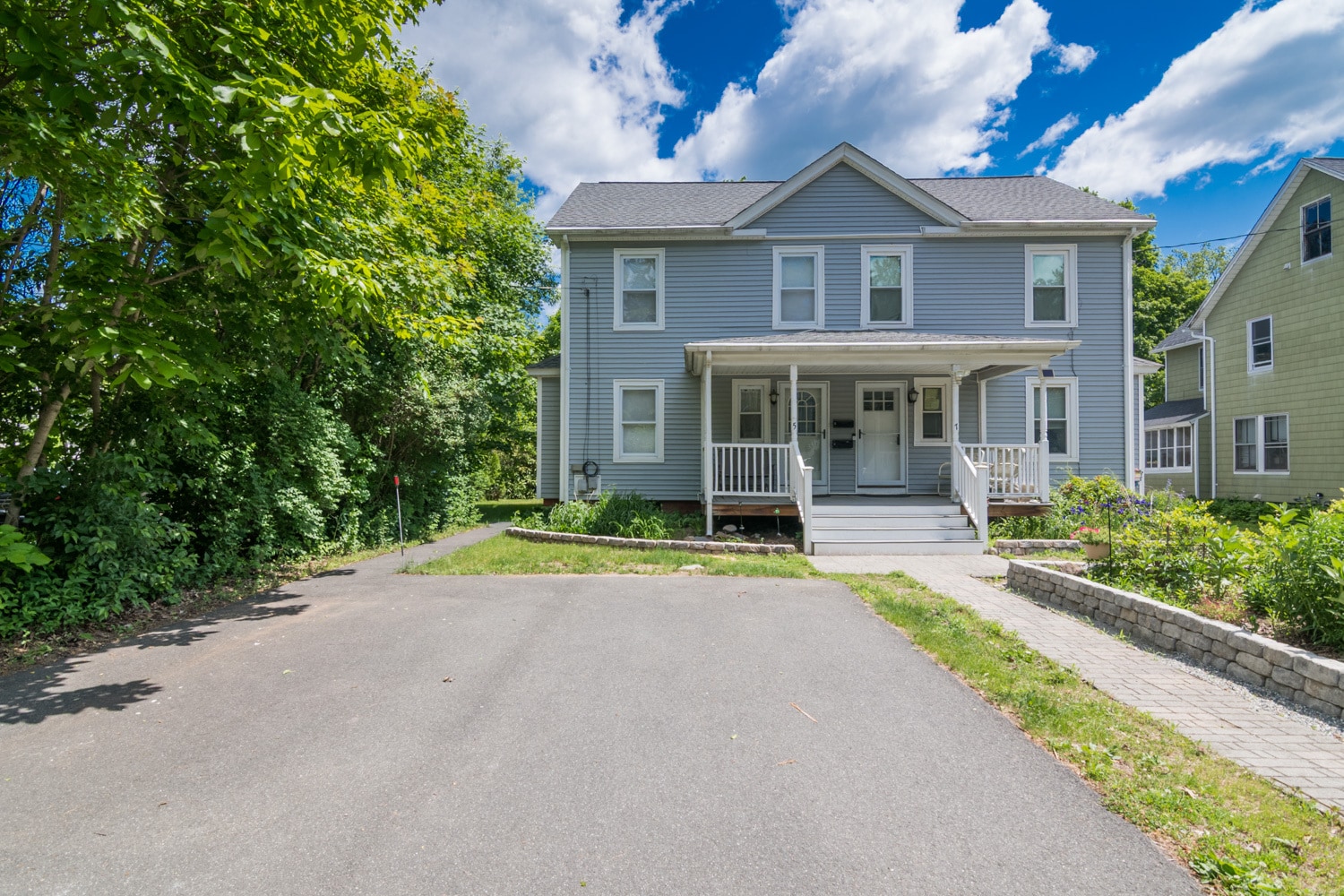 Full view of 2 family house. - 5 Greenwood Ct