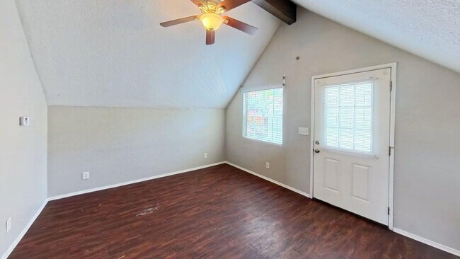 Building Photo - 17339 Akley St