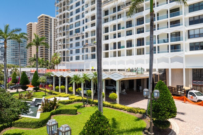 Building Photo - The Balmoral Condos