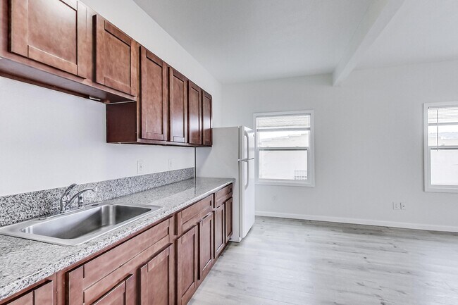 Interior Photo - 1454 36th Avenue